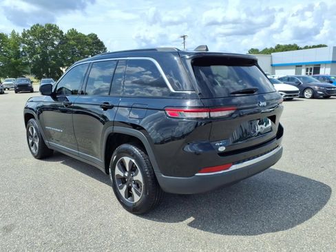 Used 2024 Jeep Grand Cherokee Limited 4xe AWD/4WD image 3