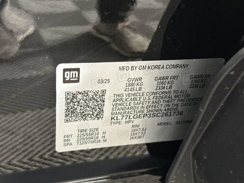 Used 2025 Chevrolet Trax RS w/ Driver Confidence Package FWD image 34