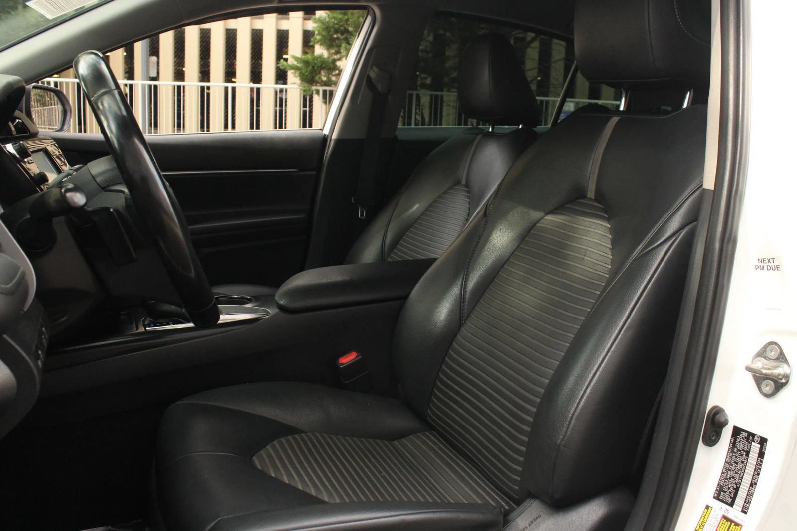 Used 2019 Toyota Camry SE FWD image 16