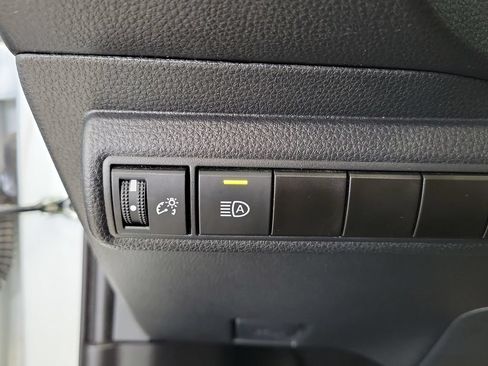 Used 2024 Toyota Corolla LE FWD image 30