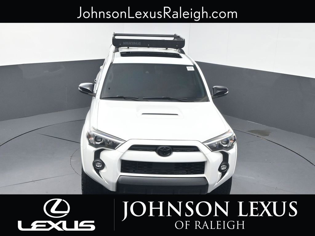 Used 2021 Toyota 4Runner Venture w/ Moonroof Package AWD/4WD image 23