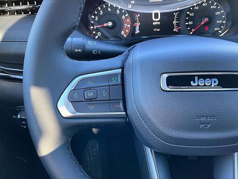 New 2026 Jeep Compass Latitude image 23