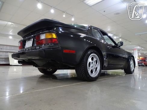 Used 1987 Porsche 944 S image 17