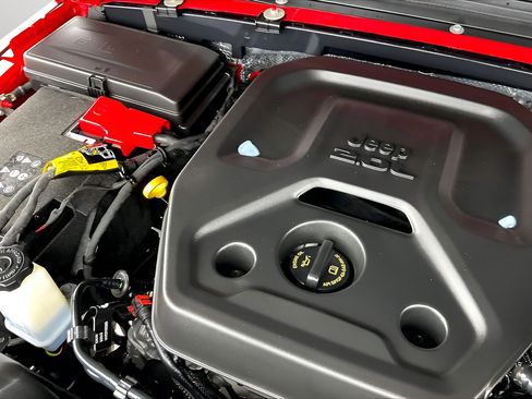 Used 2026 Jeep Wrangler Unlimited Rubicon AWD/4WD image 32