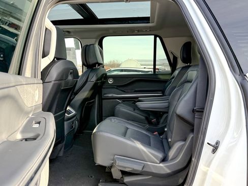 New 2025 Lincoln Navigator L Reserve image 41