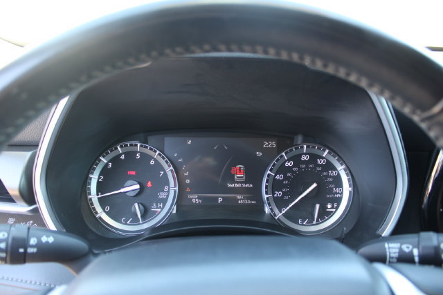 Used 2022 Toyota Highlander XLE FWD image 17