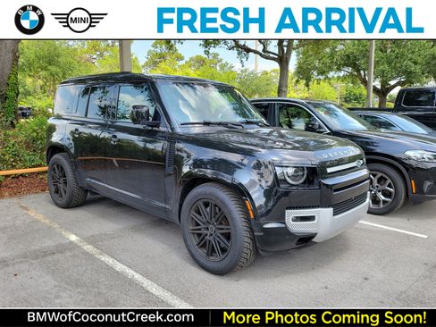Used 2022 Land Rover Defender 110 XS Edition AWD/4WD image 1