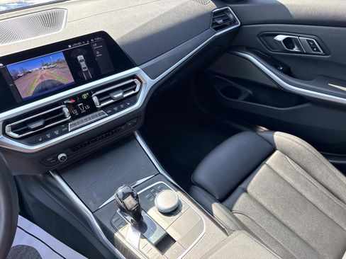 Used 2020 BMW 330i xDrive Sedan w/ M Sport Package image 27