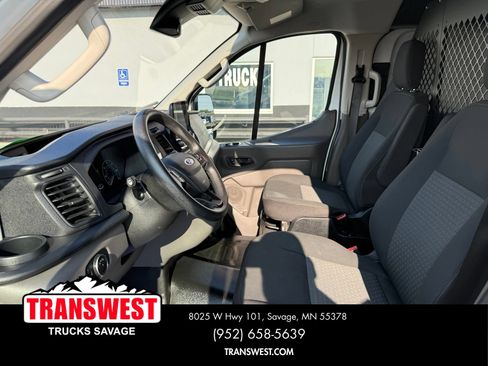 Used 2020 Ford Transit 150 Low Roof RWD image 5