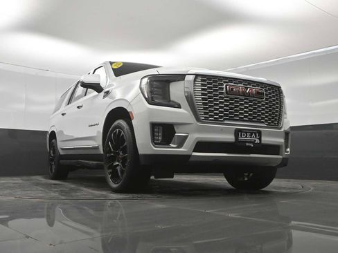 Used 2022 GMC Yukon XL Denali AWD/4WD image 33