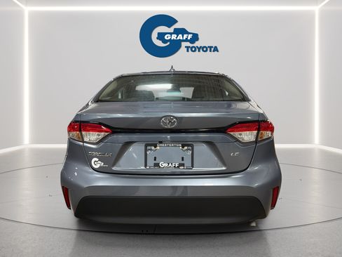 Used 2025 Toyota Corolla LE FWD image 8