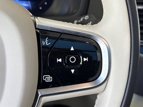 Certified 2025 Volvo XC90 T8 Plus w/ Protection Package Premier AWD/4WD image 29