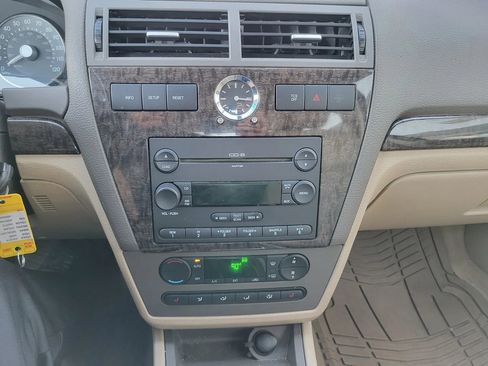 Used 2006 Mercury Milan Premier image 8