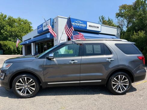 Used 2016 Ford Explorer Platinum AWD/4WD image 21