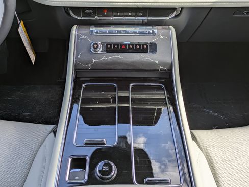 New 2026 Lincoln Aviator Black Label w/ Black Label Special Edition AWD/4WD image 19