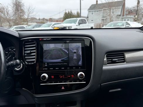Used 2020 Mitsubishi Outlander GT image 24
