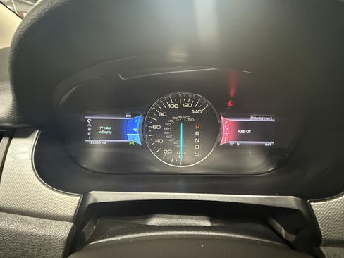 Used 2013 Ford Edge SEL image 28