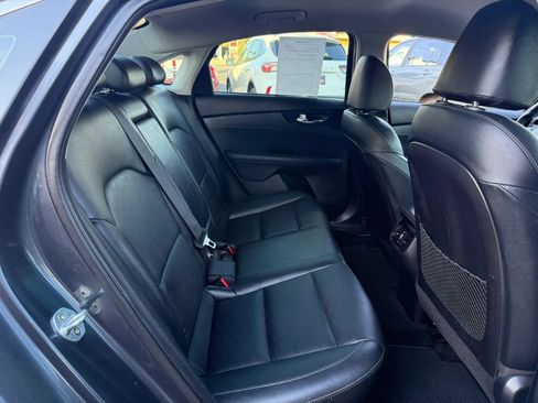 Used 2019 Kia Forte EX FWD image 14
