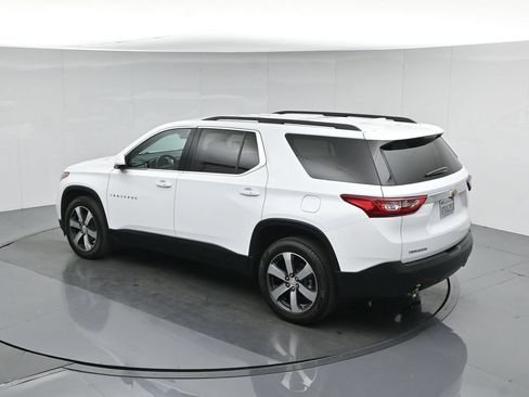 Used 2020 Chevrolet Traverse LT w/ LT Premium Package FWD image 44