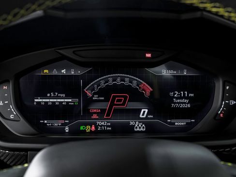 Used 2024 Lamborghini Urus Performante AWD/4WD image 17