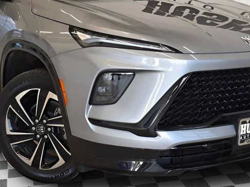 Used 2025 Buick Enclave Sport Touring image 15