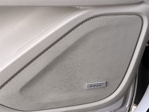 Used 2018 GMC Terrain Denali w/ Advanced Safety Package image 33