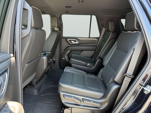 Used 2021 Chevrolet Tahoe Premier AWD/4WD image 25