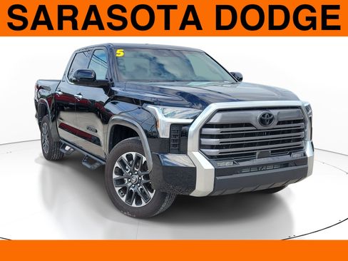 Used 2025 Toyota Tundra Limited AWD/4WD image 1