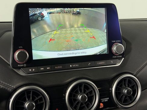 Used 2025 Nissan Sentra SV FWD image 19