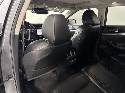 Used 2020 Nissan Maxima 3.5 SL w/ Floor Mat Group FWD image 24
