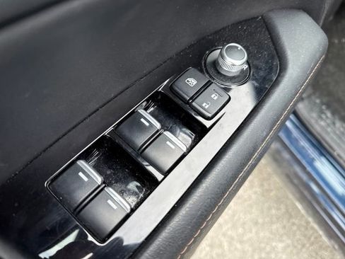 Used 2023 MAZDA CX-5 AWD 2.5 S w/ Premium Package image 16