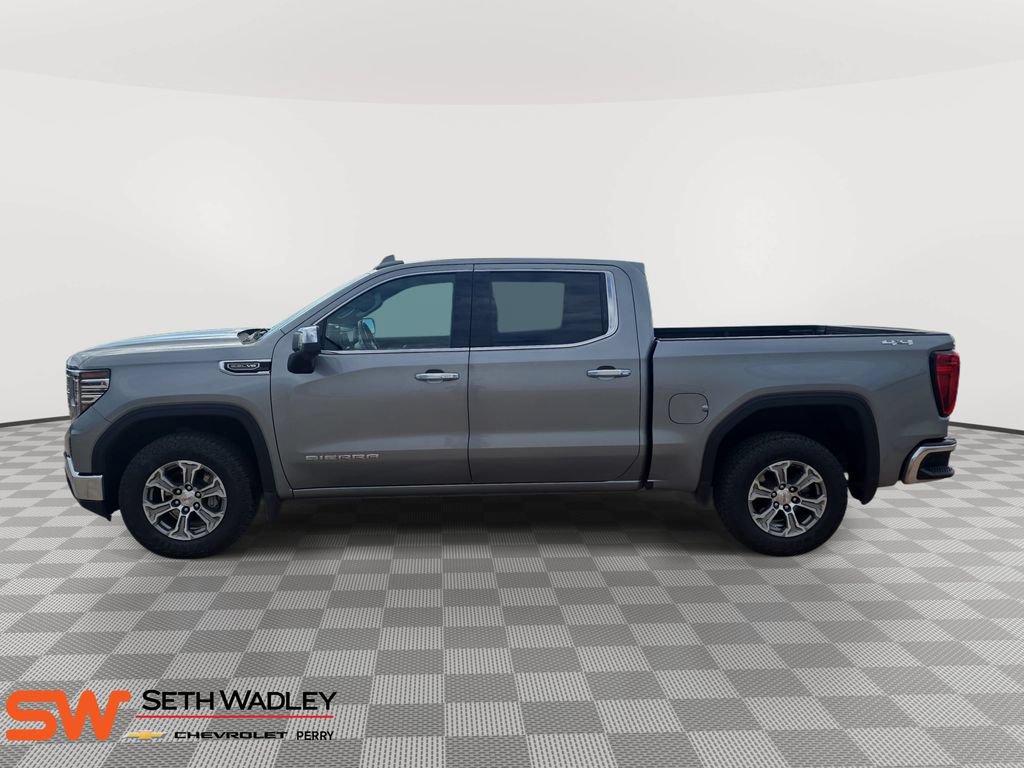 Used 2025 GMC Sierra 1500 SLT AWD/4WD image 4