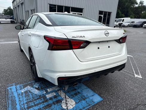 Used 2024 Nissan Altima 2.5 SR FWD image 10