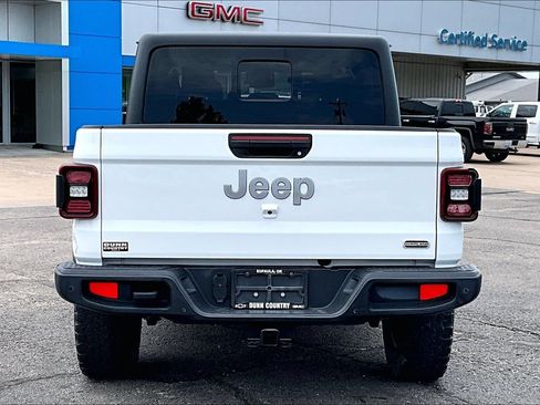 Used 2020 Jeep Gladiator Overland AWD/4WD image 4