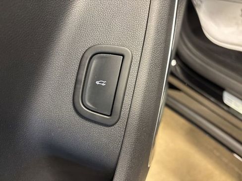 Used 2025 Chevrolet Traverse RS w/ LPO, Floor Liner Package AWD/4WD image 43