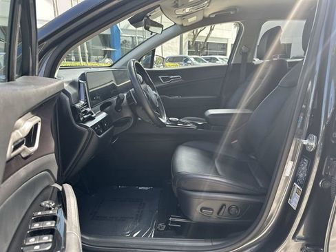 Used 2023 Kia Sportage EX AWD/4WD image 14