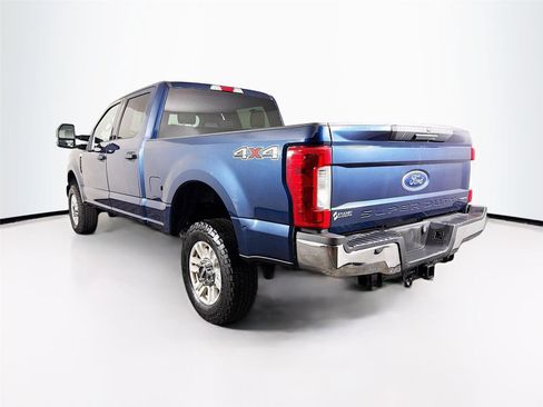 Used 2019 Ford F250 XLT AWD/4WD image 9
