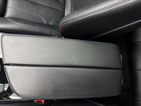 Used 2020 BMW 530i xDrive w/ M Sport Package image 32