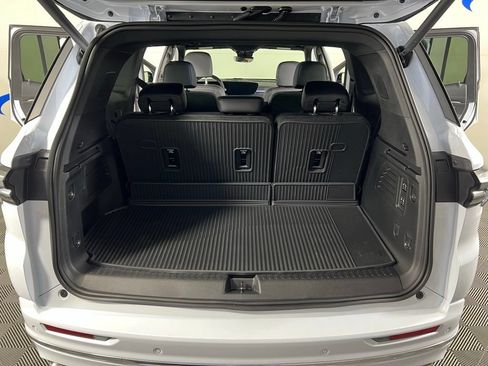 Used 2026 Buick Enclave Avenir w/ Super Cruise Package FWD image 14