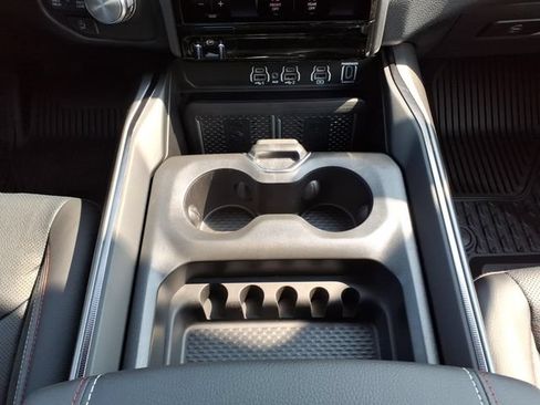 New 2026 RAM 1500 Laramie AWD/4WD image 25
