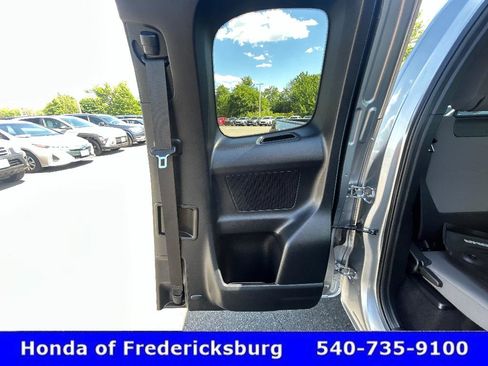 Used 2020 Toyota Tacoma SR w/ SX Package AWD/4WD image 13