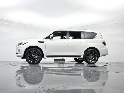 Used 2024 INFINITI QX80 Sensory w/ Cargo Package image 39