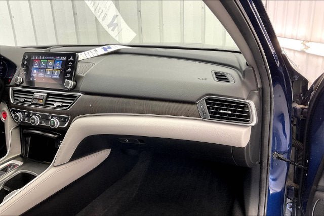 Used 2020 Honda Accord Touring image 18