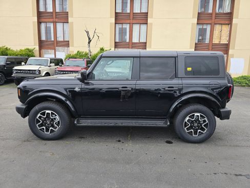 New 2026 Ford Bronco Outer Banks AWD/4WD image 2