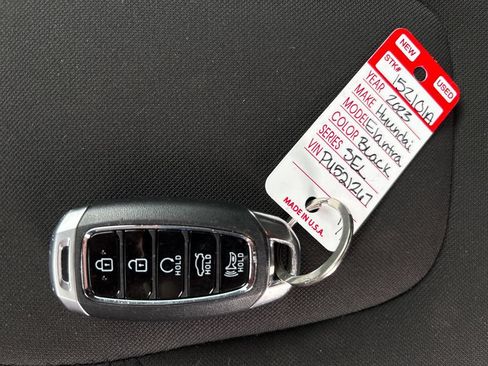 Used 2023 Hyundai Elantra SEL w/ Convenience Package FWD image 32