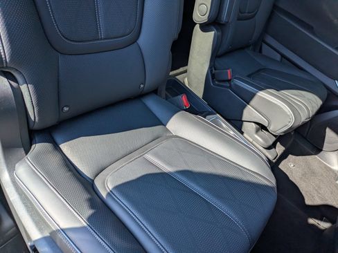Used 2025 INFINITI QX80 Sensory AWD/4WD image 36