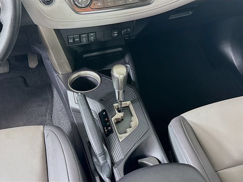 Used 2013 Toyota RAV4 Limited FWD image 12