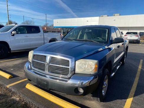 Used 2005 Dodge Dakota ST image 2