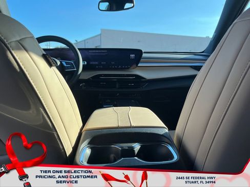 New 2026 Buick Enclave Preferred image 16