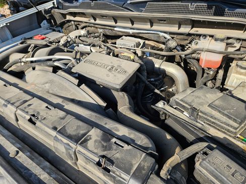 Used 2021 Chevrolet Silverado 2500 LTZ w/ Z71 Off-Road Package AWD/4WD image 32